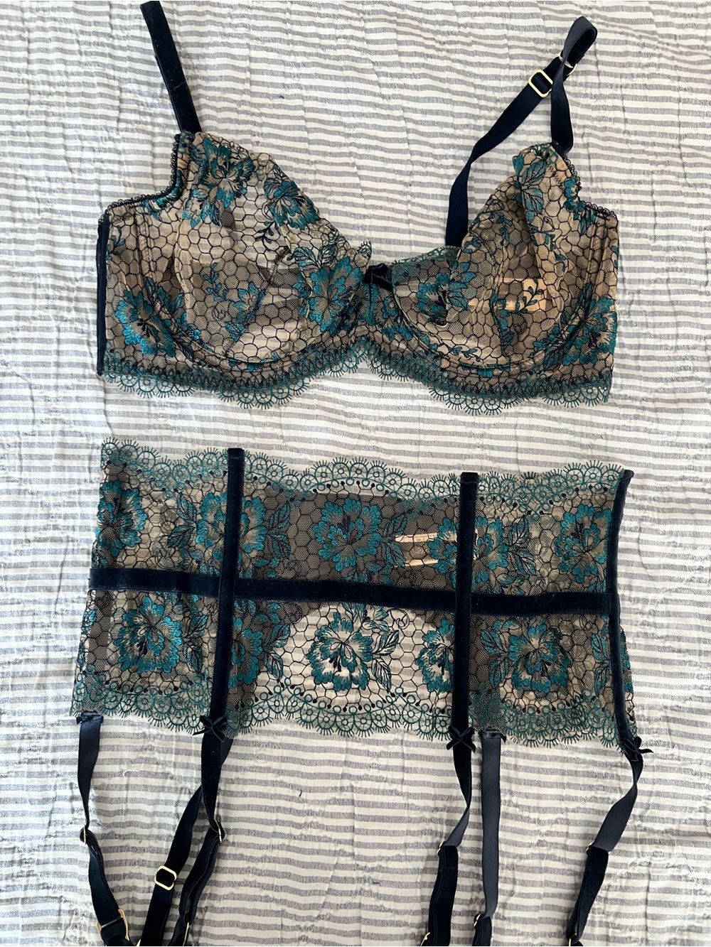 Lace Underwire Bra